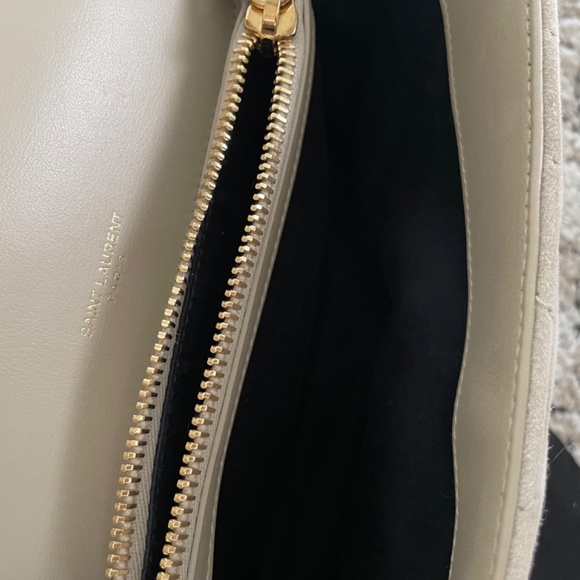 YSL COLLEGE MEDIUM IN QUILTED SUEDE - Picture 3 of 12